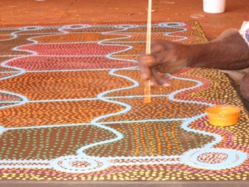Australian aboriginal art of Yuendumu (previously sand paintings). Photo: Margarita Aguayo.